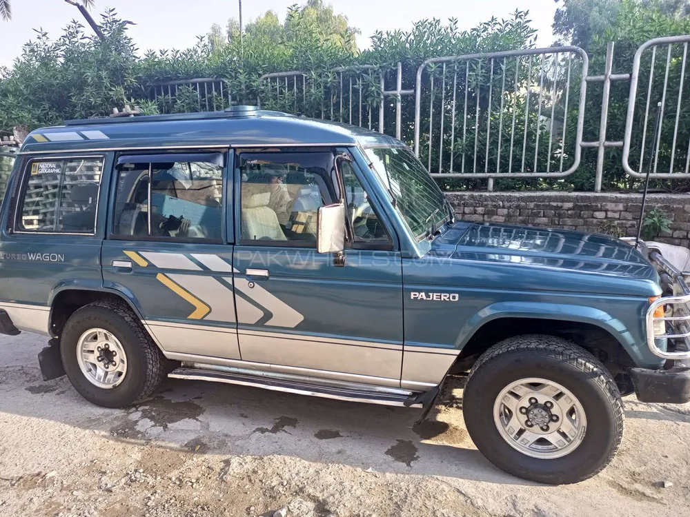 Mitsubishi Pajero 1990 for Sale in Islamabad Image-1