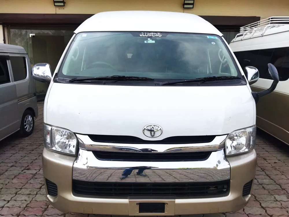 Toyota Hiace 2017 for Sale in Gujranwala Image-1