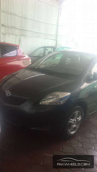 Toyota Belta 2011 for Sale in Lahore Image-1