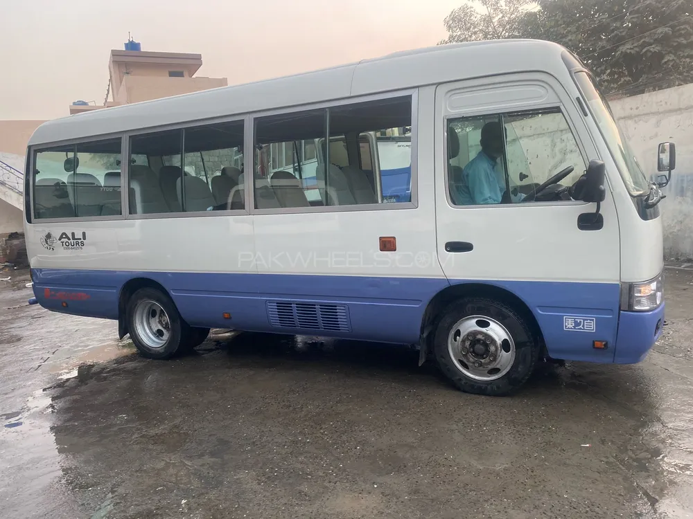 Toyota Coaster 26 Seater F L 2012 for sale in Lahore PakWheels