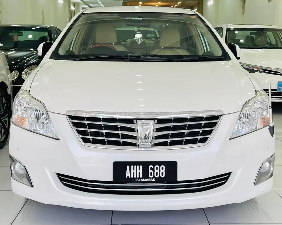 Toyota Premio 2014 for Sale in Peshawar Image-1