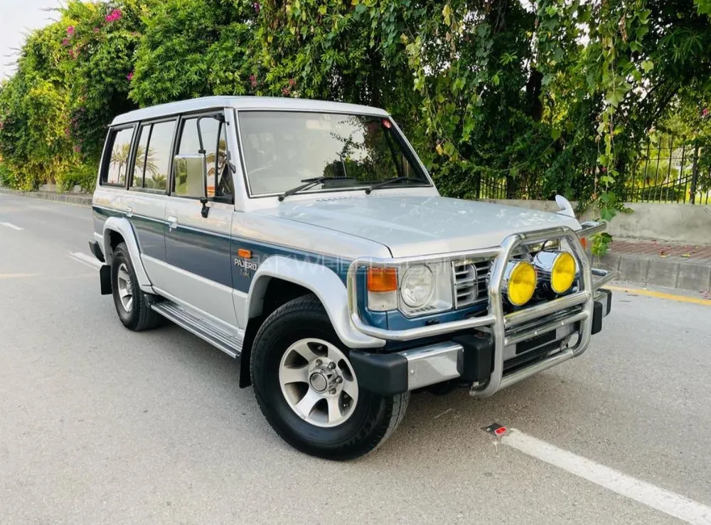 Mitsubishi Pajero 1986 for Sale in Mardan Image-1