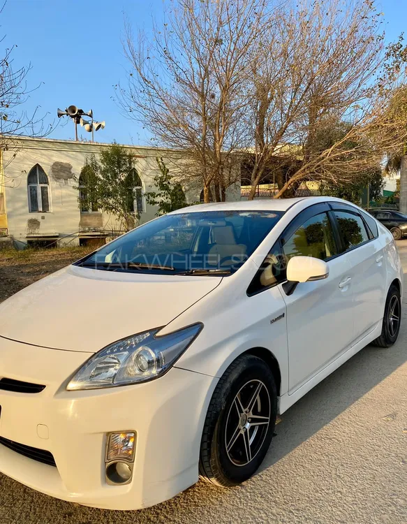 Toyota Prius S Led Edition For Sale In Islamabad Pakwheels