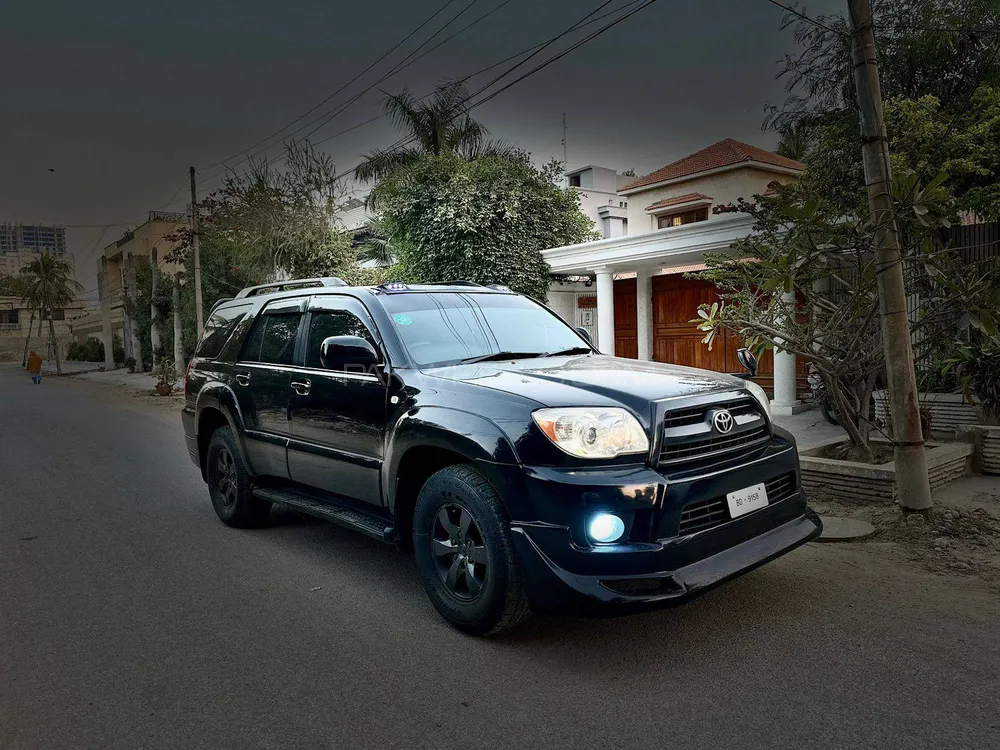 Toyota Surf 2005 for Sale in Karachi Image-1