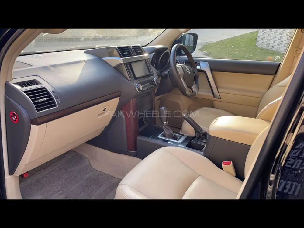 Toyota Prado 2016 for Sale in Gujranwala Image-1