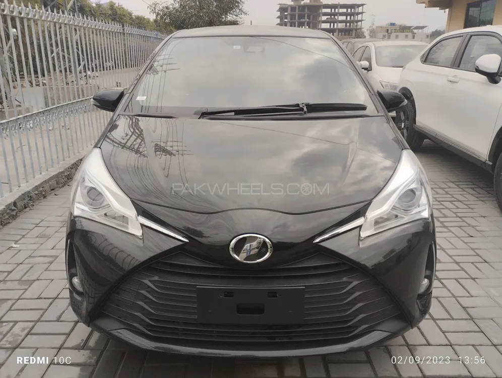 Toyota Vitz 2019 for Sale in Lahore Image-1