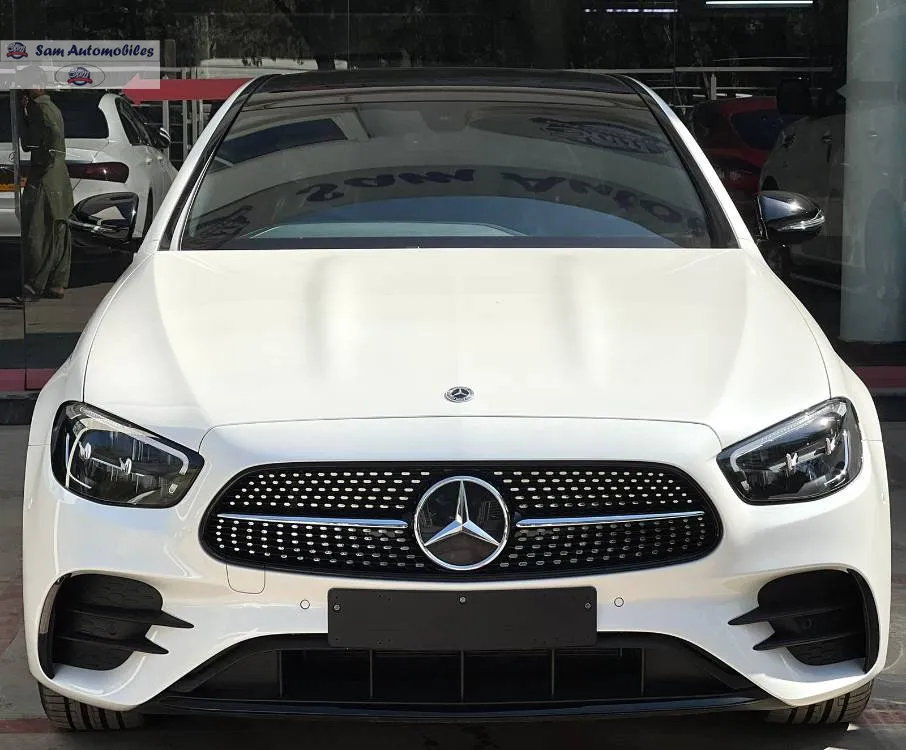 Mercedes Benz E Class 2022 for Sale in Karachi Image-1