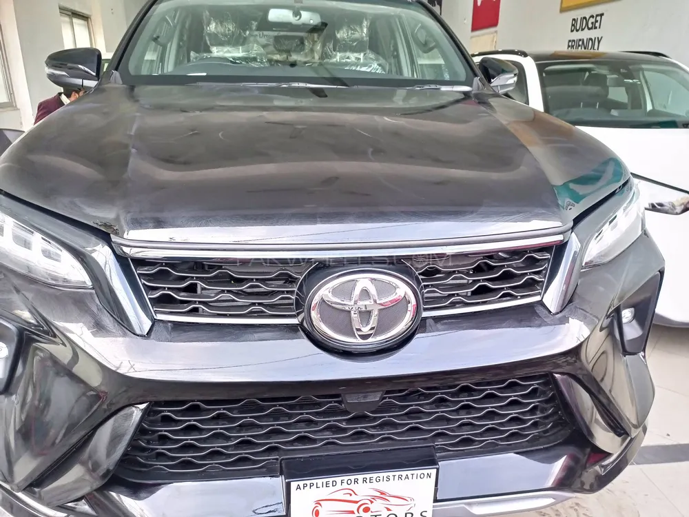 Toyota Fortuner 2023 for Sale in Lahore Image-1