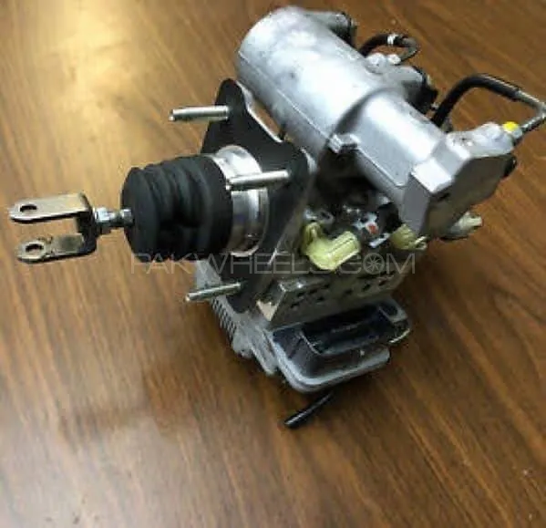 Toyota Prius Aqua Camry ABS Unit Image-1