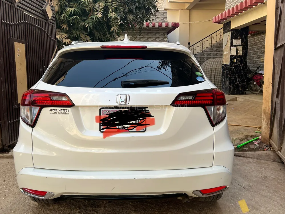 Honda Vezel 2017 for Sale in Hyderabad Image-1