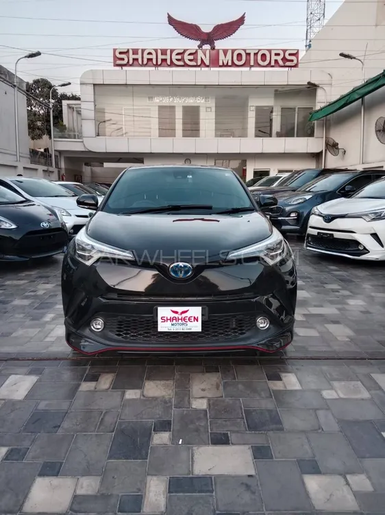 Toyota C-HR 2018 for Sale in Lahore Image-1
