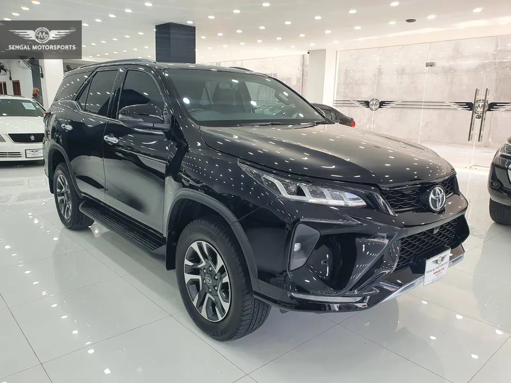 Toyota Fortuner 2022 for Sale in Islamabad Image-1