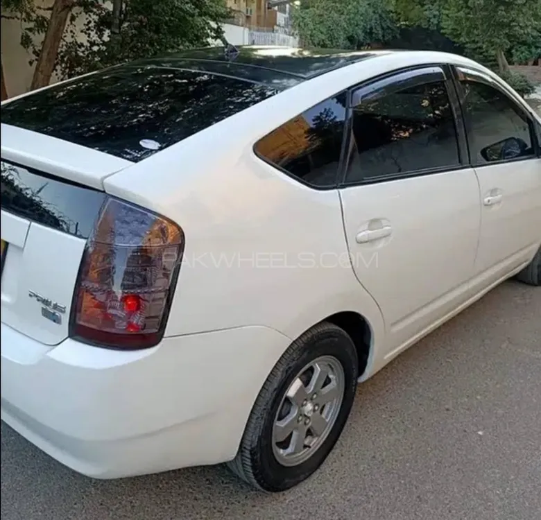 Toyota Prius 2008 for Sale in Karachi Image-1