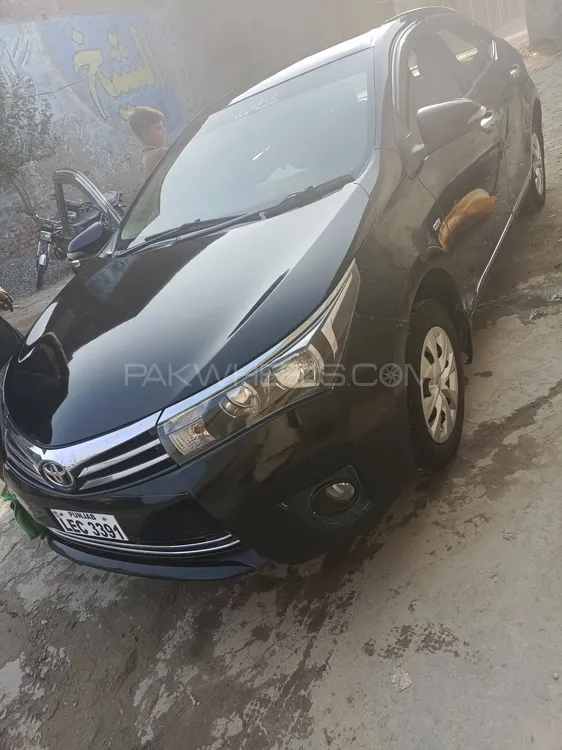 Toyota Corolla 2016 for Sale in Sialkot Image-1