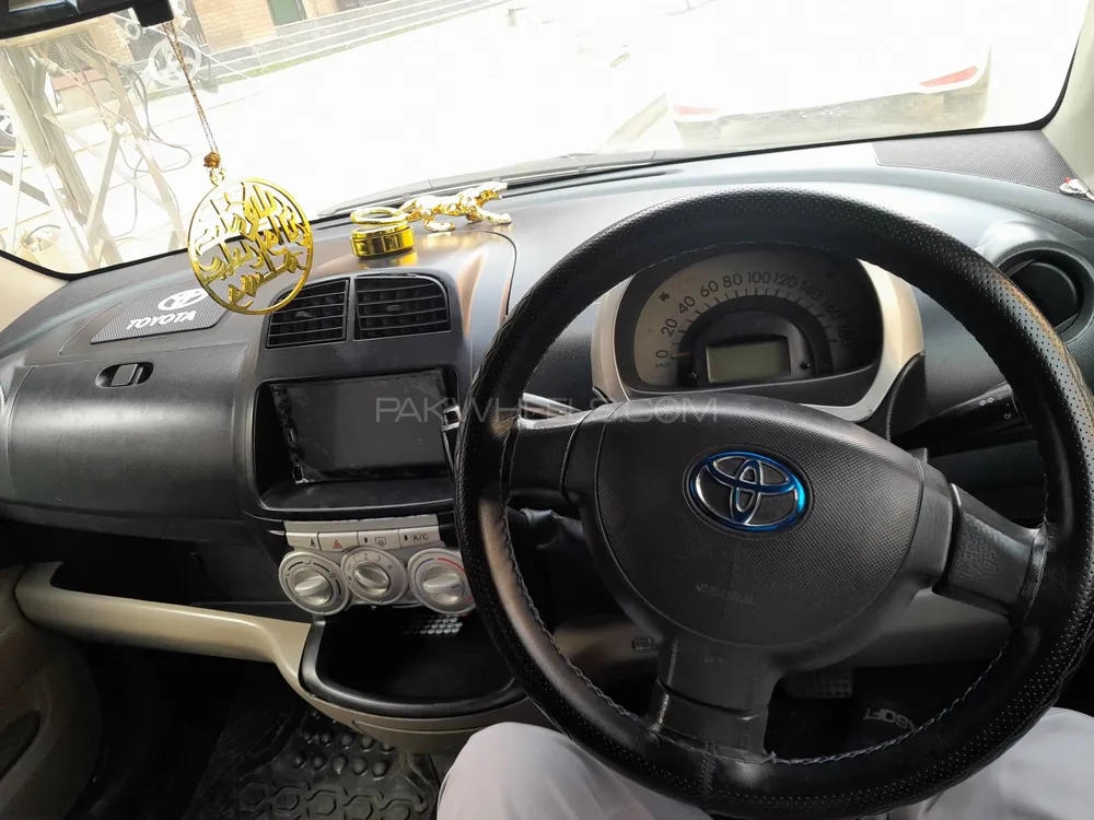 Toyota Passo 2005 for Sale in Peshawar Image-1