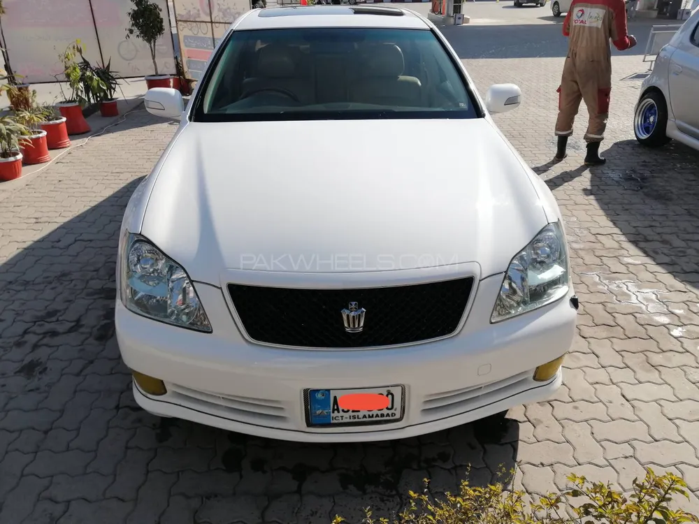 Toyota Crown 2005 for Sale in Peshawar Image-1