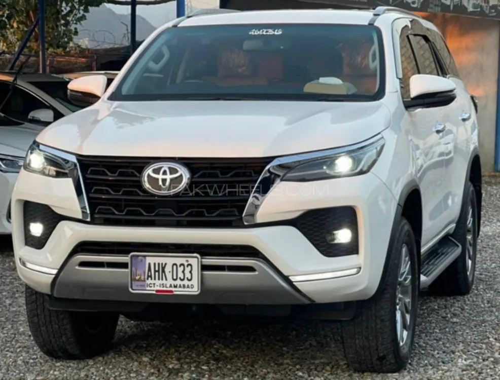 Toyota Fortuner 2021 for Sale in Swat Image-1
