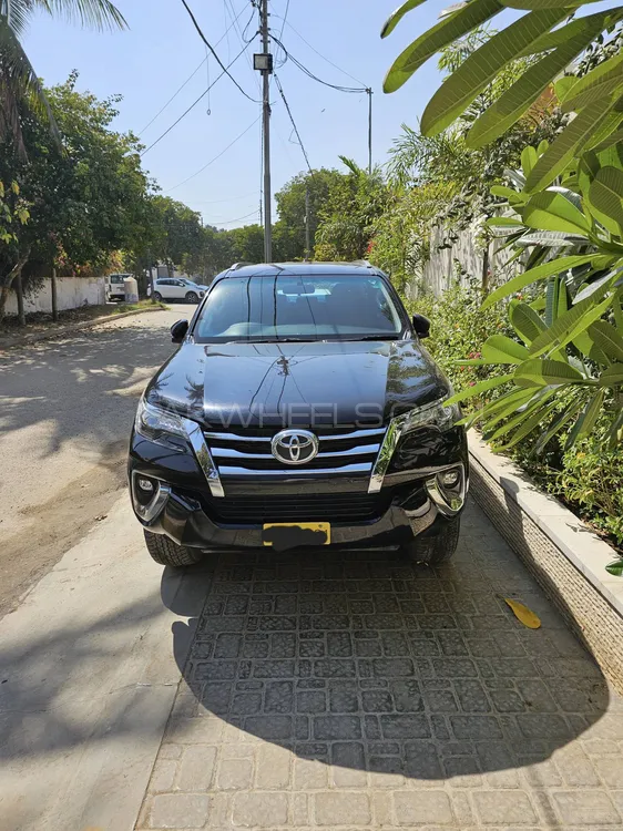 Toyota Fortuner 2019 for Sale in Karachi Image-1