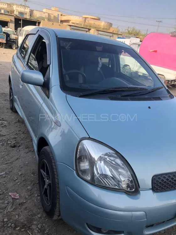 Toyota Vitz 2004 for Sale in Swabi Image-1