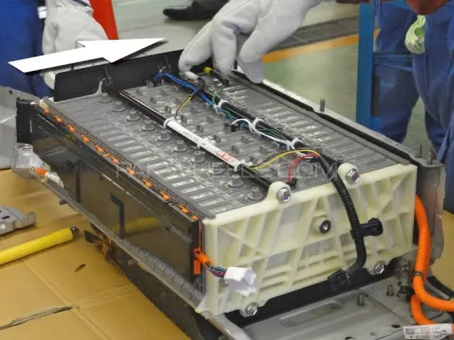 aqua axio prius abs and battery avalibale Image-1