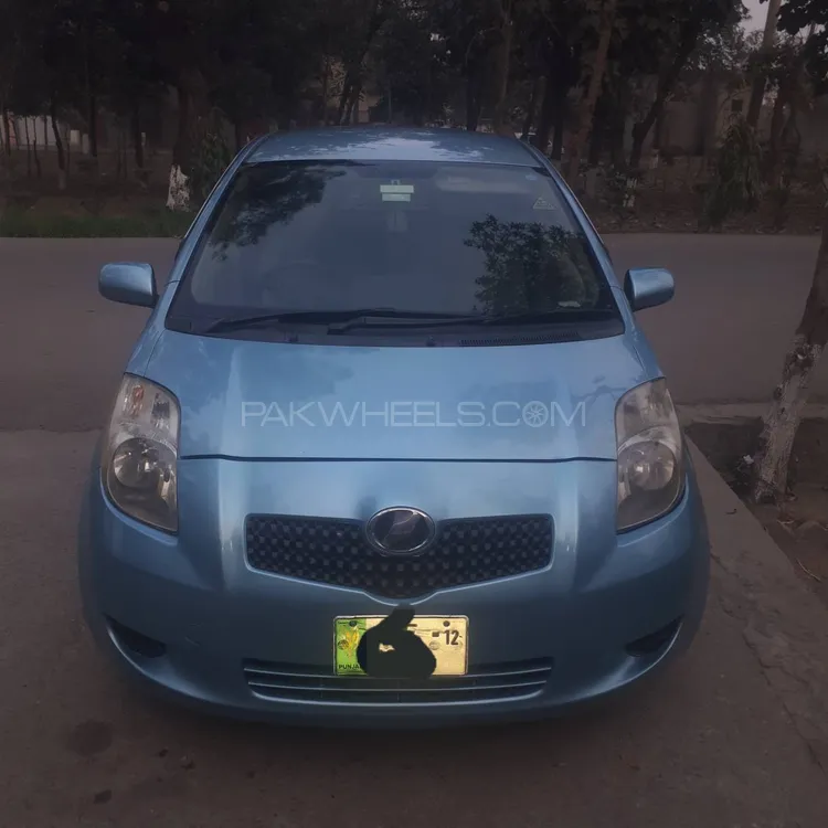 Toyota Vitz 2006 for Sale in Lahore Image-1