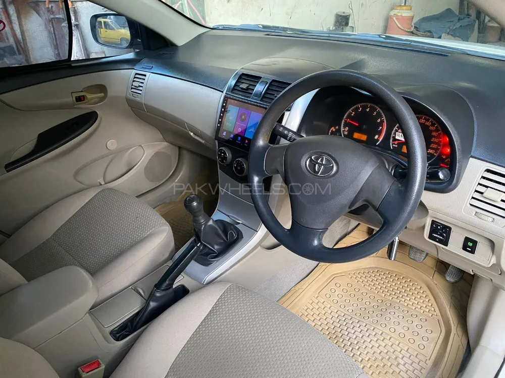 Toyota Corolla 2013 for Sale in Mardan Image-1