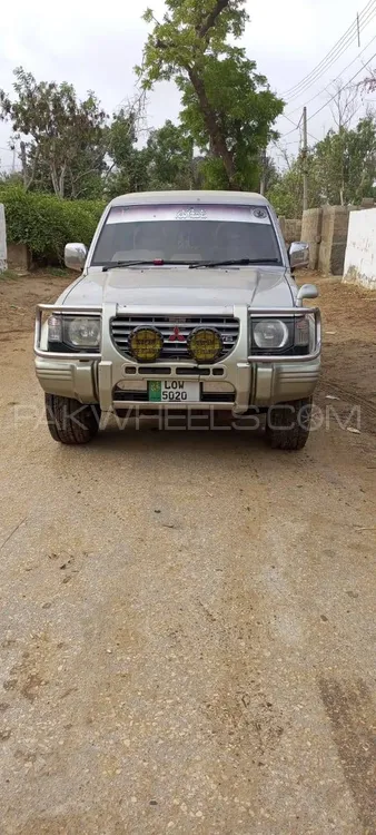 Mitsubishi Pajero 1994 for Sale in Karachi Image-1