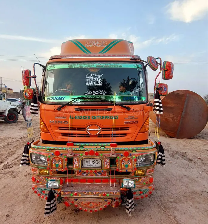 Hino 500 Series 2018 for Sale in Multan Image-1