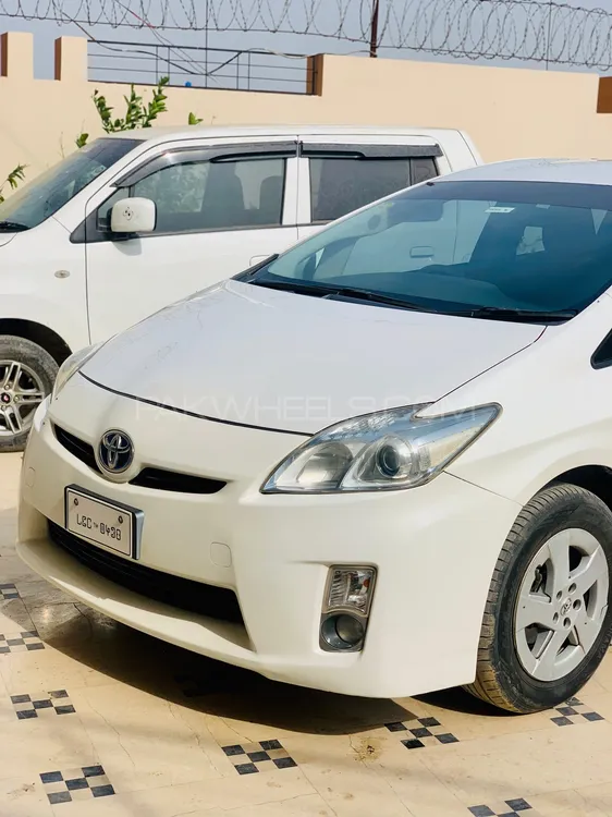 Toyota Prius 2011 for Sale in Gujranwala Image-1