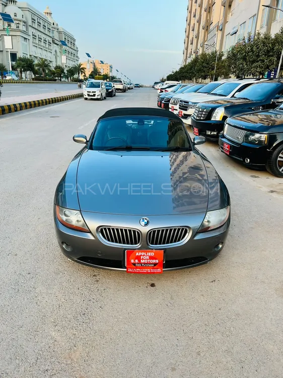 BMW Z4 2004 for Sale in Islamabad Image-1