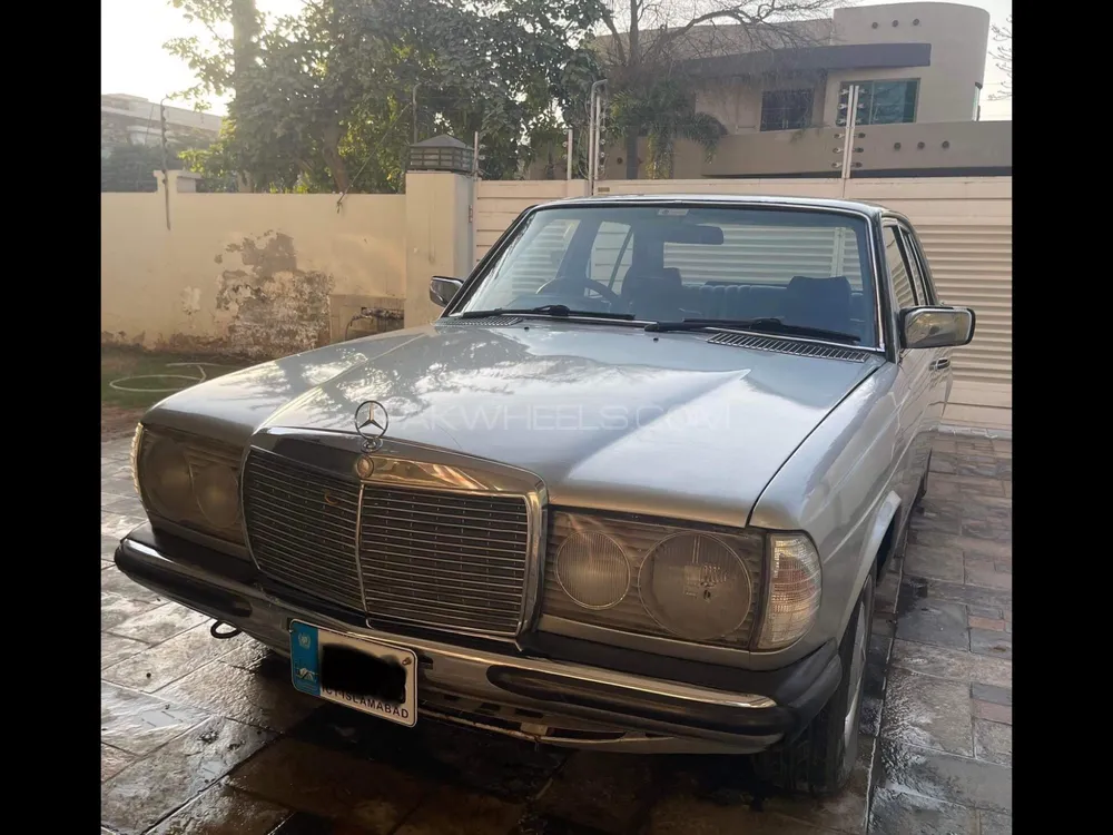 Mercedes Benz 240 Gd 1981 for Sale in Lahore Image-1