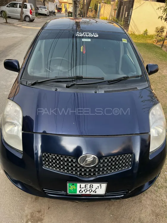 Toyota Vitz 2006 for Sale in Lahore Image-1