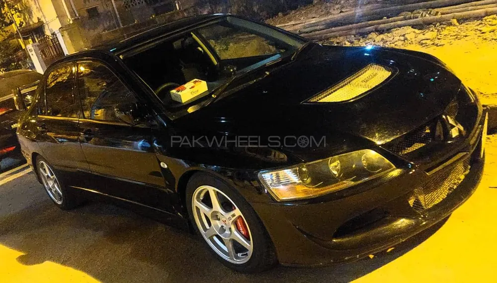 Mitsubishi Lancer Evolution X 2005 for Sale in Karachi Image-1