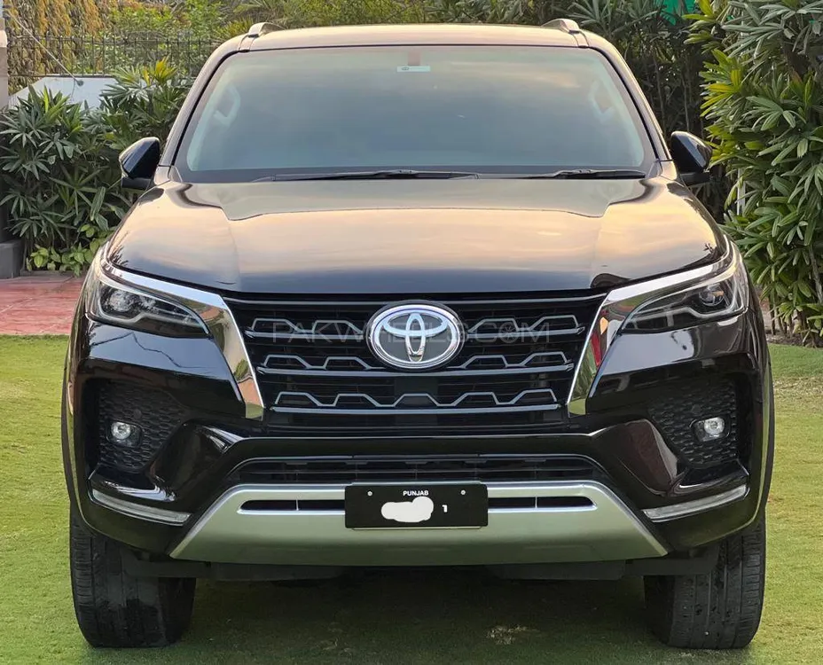 Toyota Fortuner 2021 for Sale in Lahore Image-1