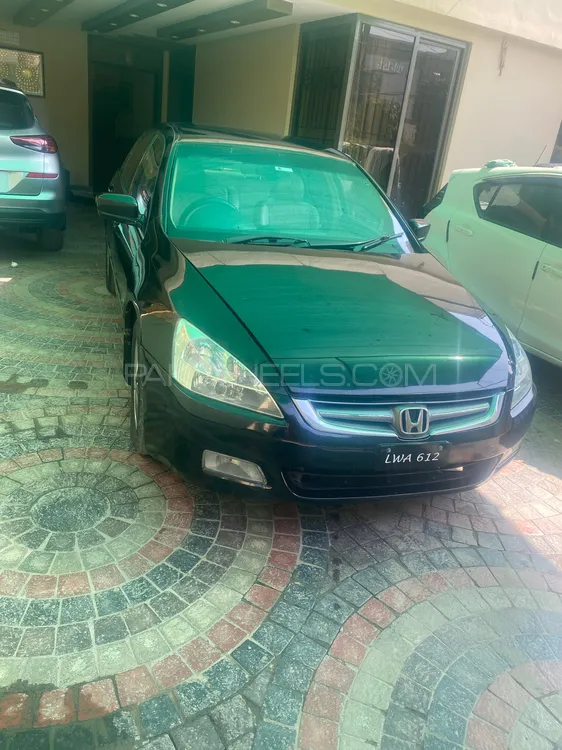 Honda Accord 2005 for Sale in Lahore Image-1