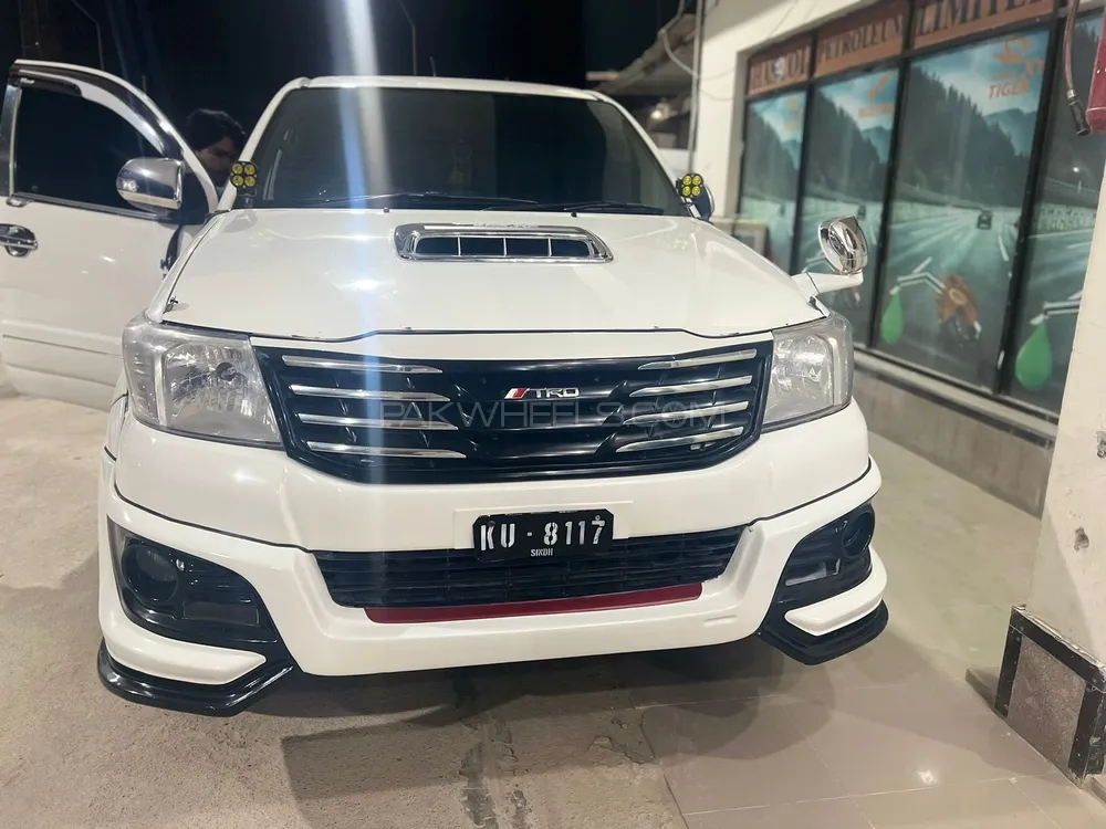 Toyota Hilux 2013 for Sale in Quetta Image-1