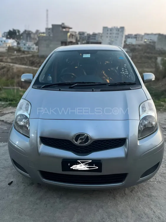 Toyota Vitz 2009 for Sale in Mirpur A.K. Image-1