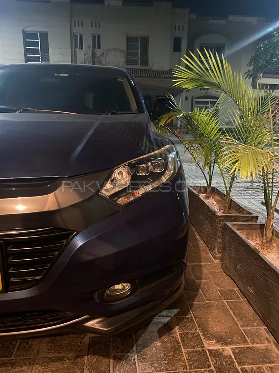 Honda Vezel 2014 for Sale in Lahore Image-1