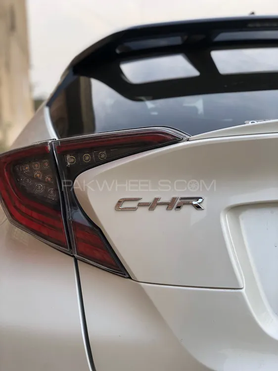 Toyota C-HR 2017 for Sale in Gujranwala Image-1