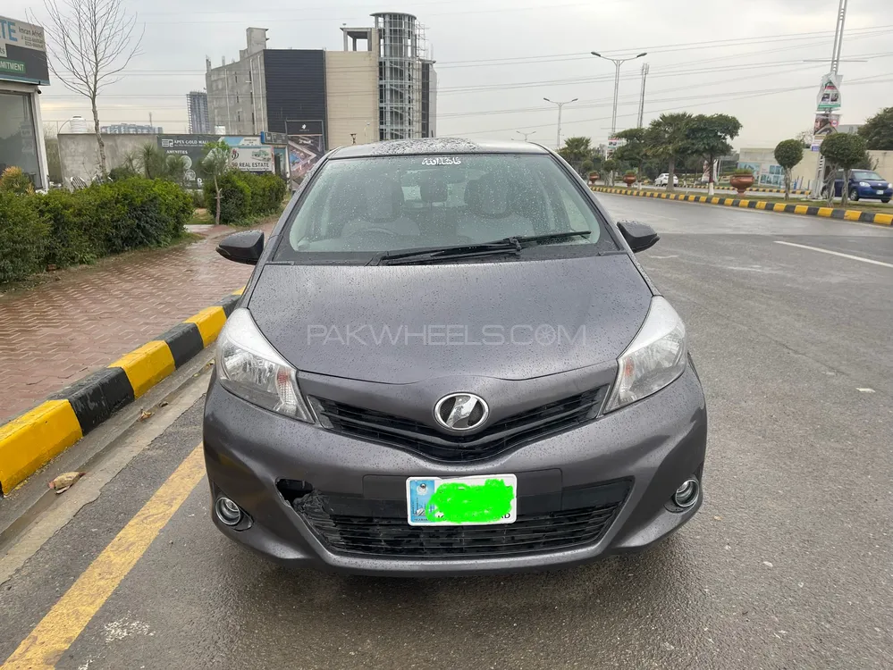 Toyota Vitz 2012 for sale in Islamabad | PakWheels