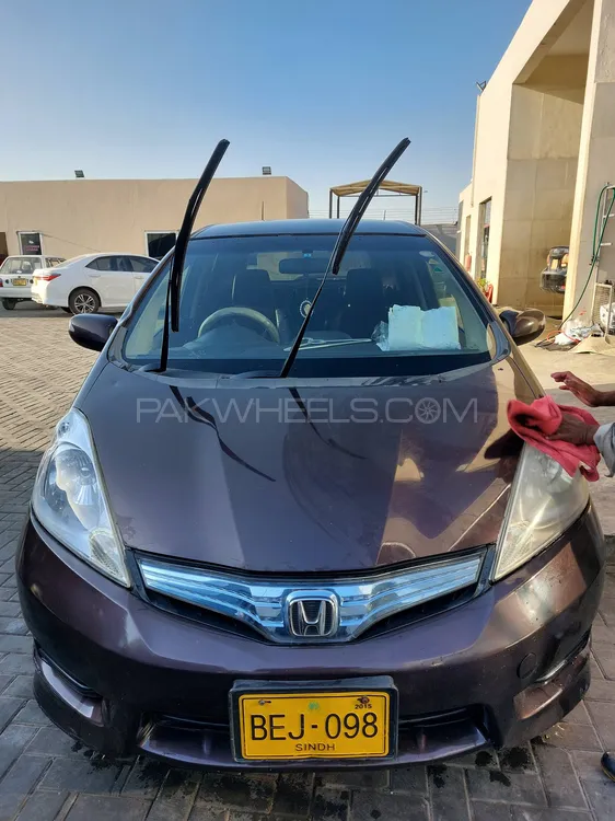 Honda Fit 2015 for Sale in Karachi Image-1