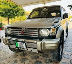 Mitsubishi Pajero Exceed 3.5 1993 for Sale