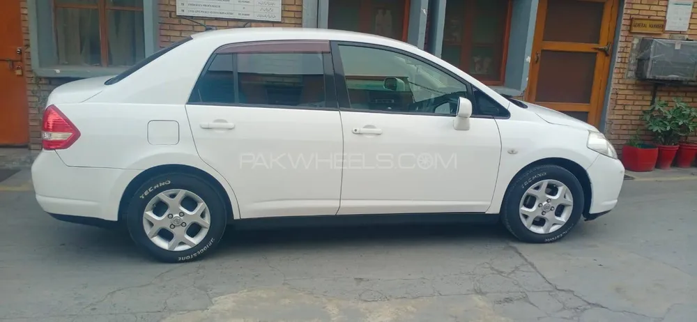 Nissan Tiida 2007 for Sale in Rawalpindi Image-1