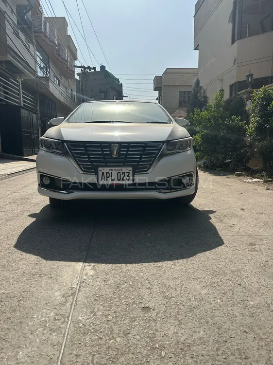 Toyota Premio 2017 for Sale in Lahore Image-1
