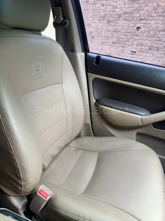 Honda Civic 2004 for Sale in Arifwala Image-1
