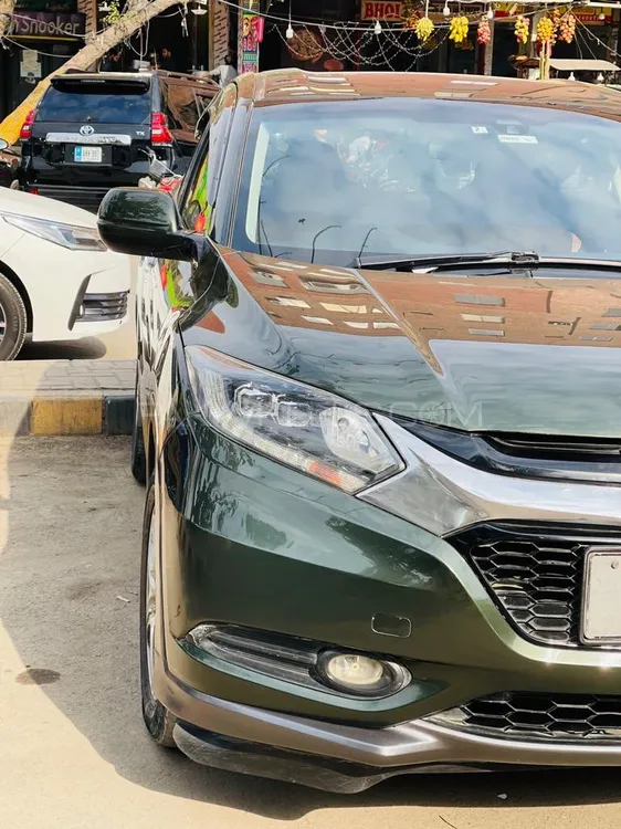 Honda Vezel 2014 for Sale in Lahore Image-1