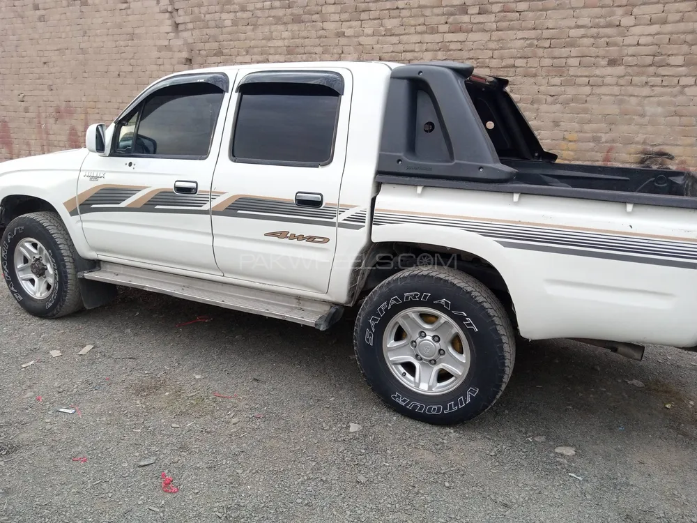 Toyota Hilux 1999 for Sale in Peshawar Image-1