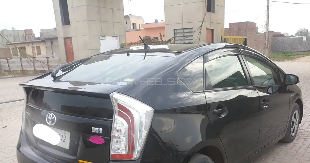 Toyota Prius 2013 for Sale in Mian Channu Image-1