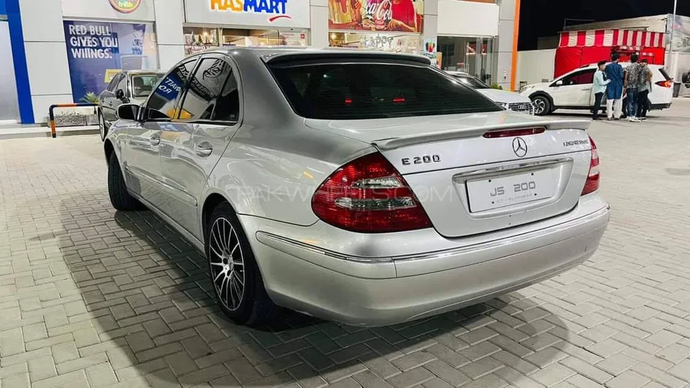 Mercedes Benz E Class 2005 for Sale in Islamabad Image-1