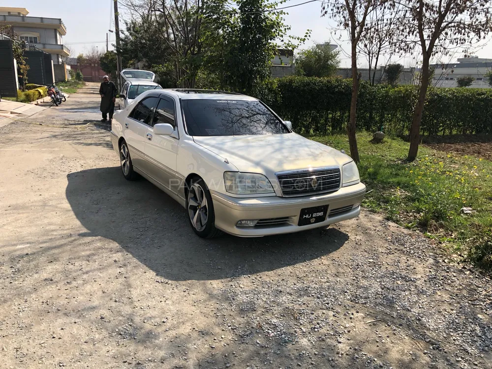 Toyota Crown 2002 for Sale in Mardan Image-1